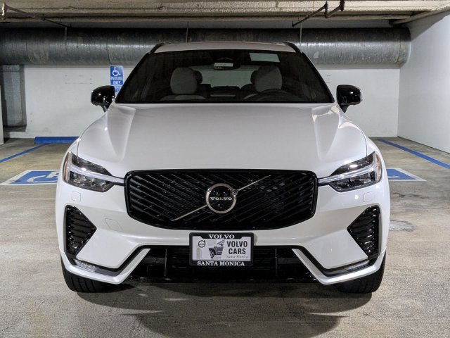 New 2026 Volvo XC60 B5 Plus w/ Protection Package Premier AWD/4WD image 8