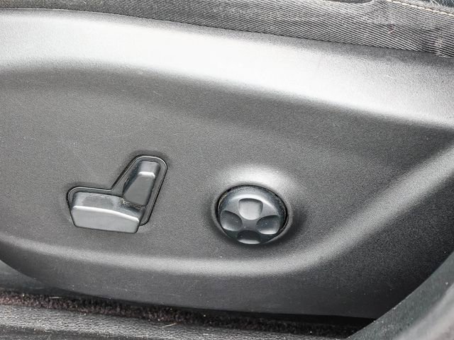 Used 2017 Jeep Cherokee Limited FWD image 23