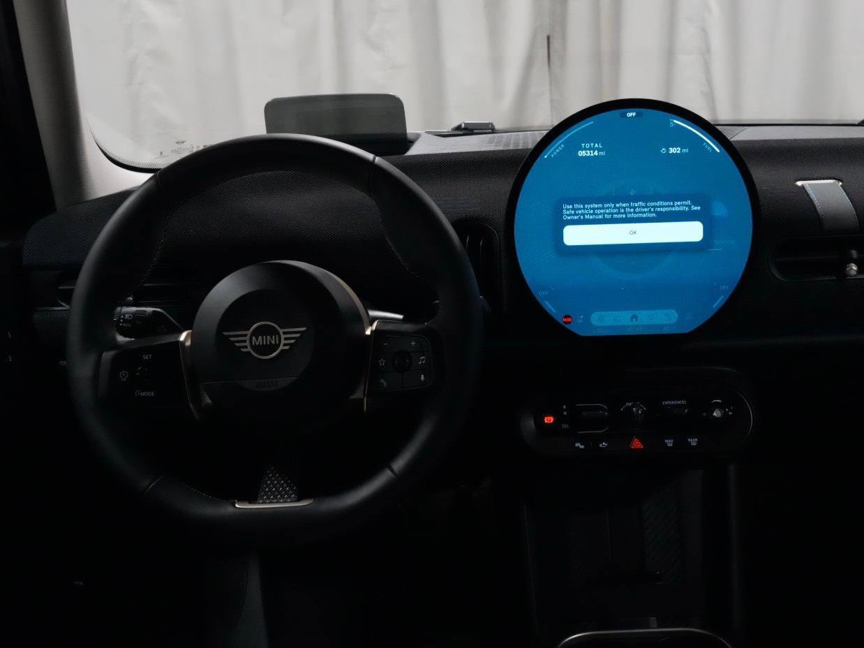 Certified 2025 MINI Cooper S image 4