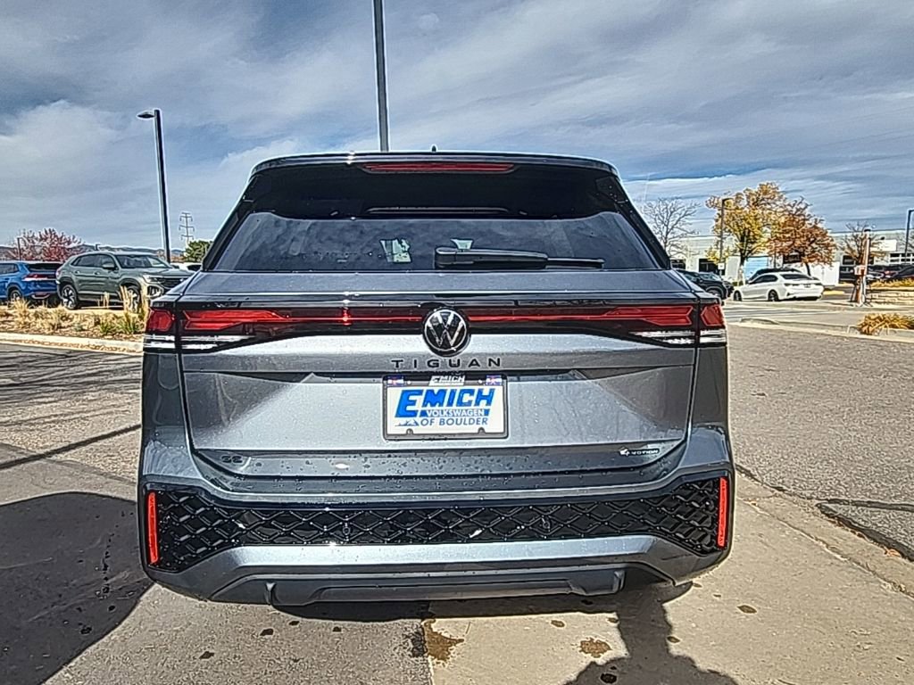 New 2026 Volkswagen Tiguan SE R-Line image 4