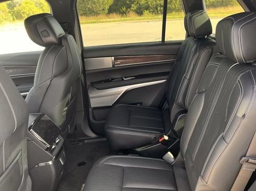 New 2027 Cadillac Vistiq Luxury AWD/4WD image 23