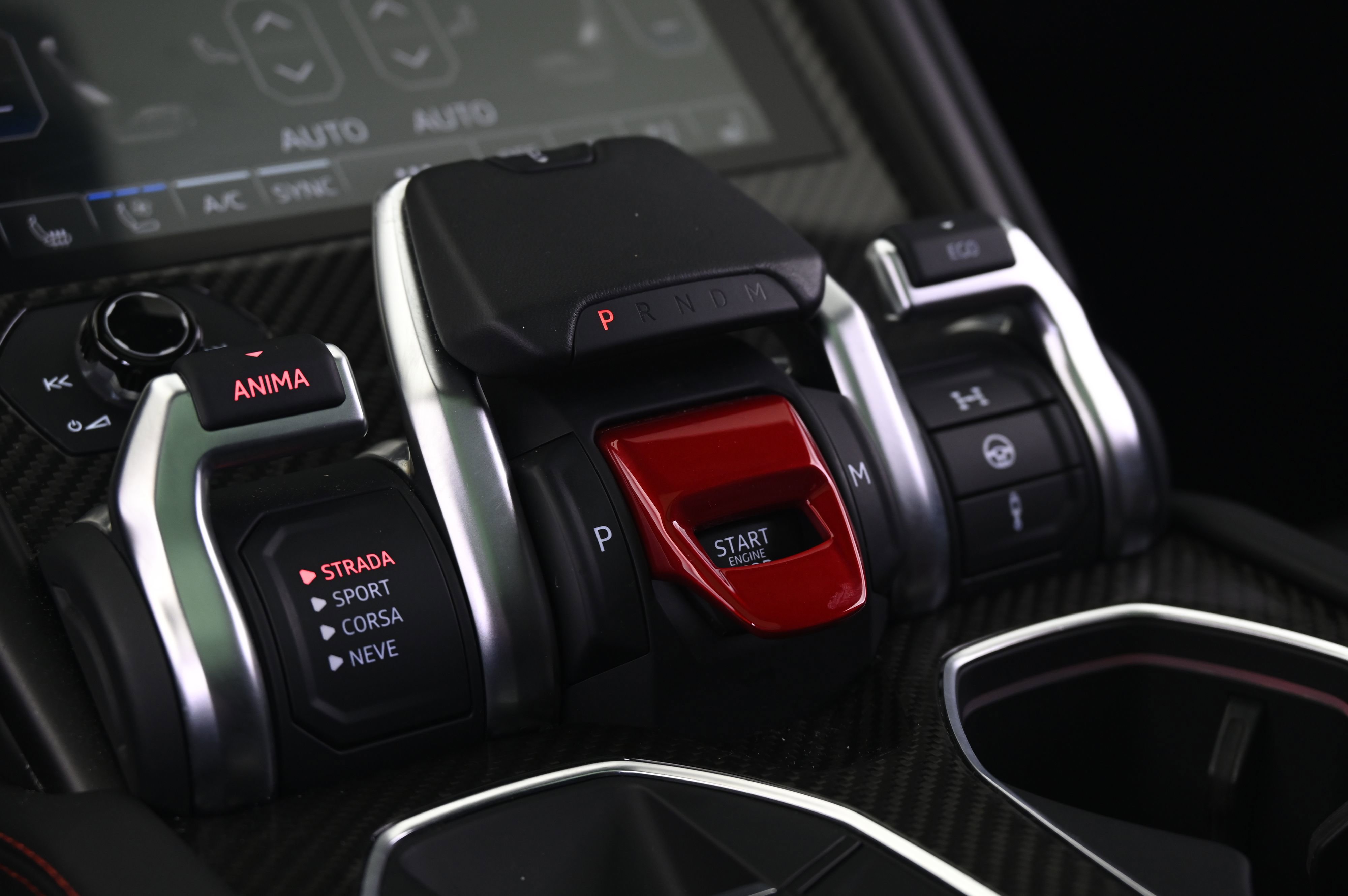 Used 2022 Lamborghini Urus image 35