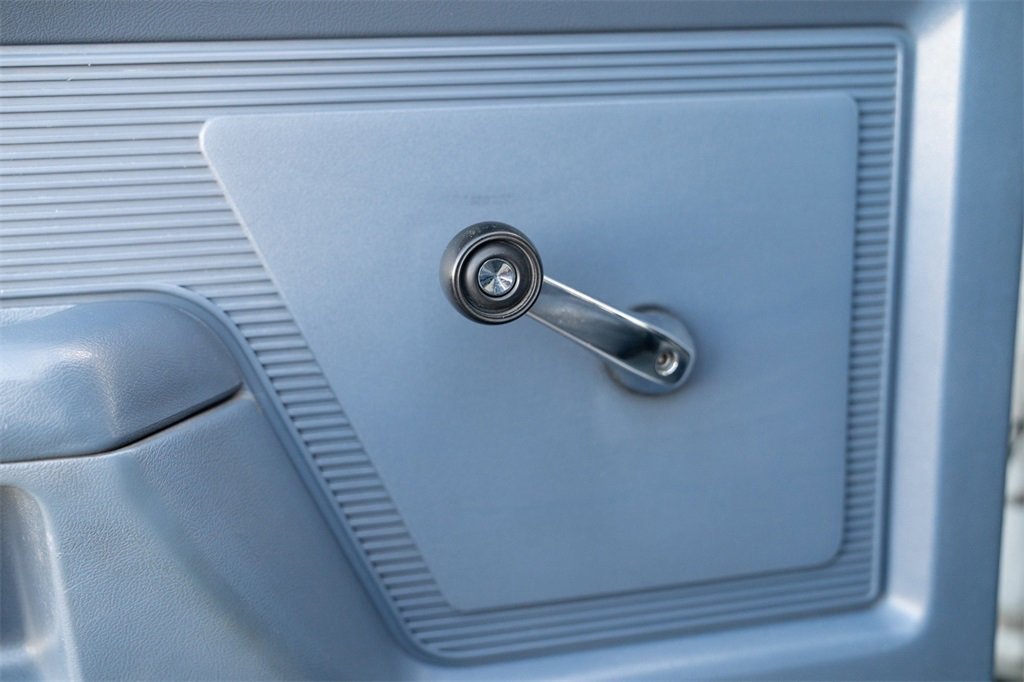 Used 1988 Dodge Ramcharger 4WD image 27