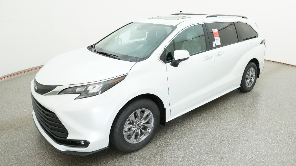 New 2026 Toyota Sienna XLE