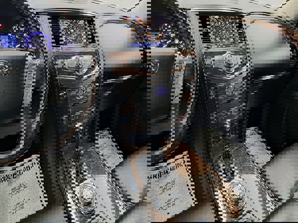 Used 2017 INFINITI QX80 4WD w/ Driver Assistance Package image 16