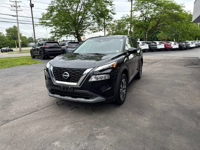 Used 2023 Nissan Rogue SV AWD/4WD image 5