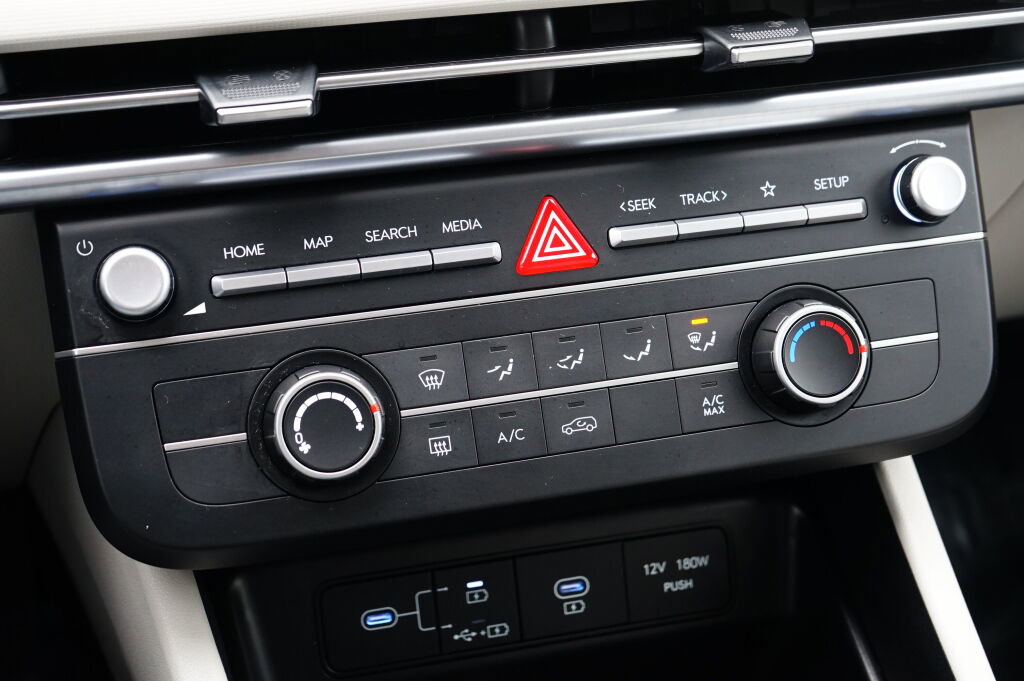 Certified 2025 Hyundai Tucson SE FWD image 20