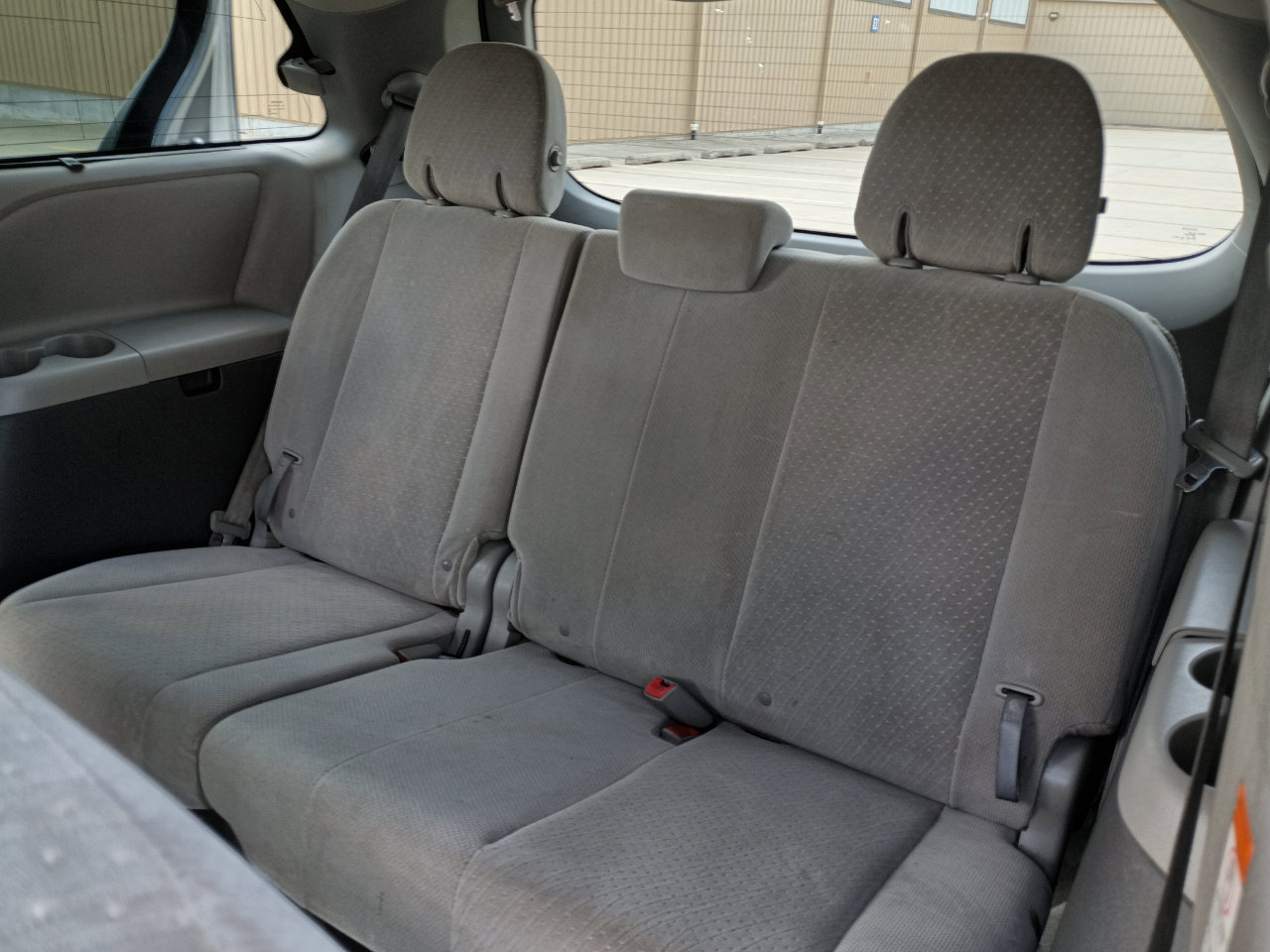 Used 2017 Toyota Sienna LE image 10