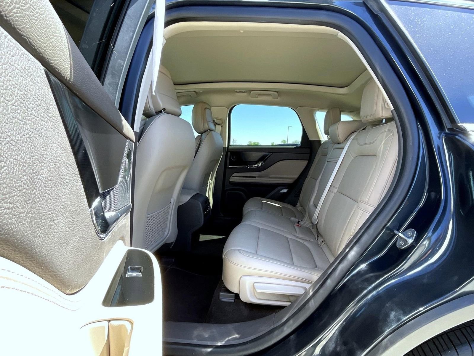 Used 2020 Lincoln Corsair Reserve w/ Elements Package AWD/4WD image 20