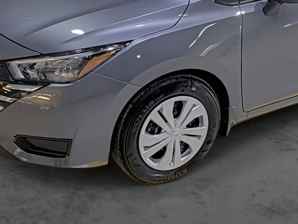 Used 2025 Nissan Versa S w/ Trunk Package image 8