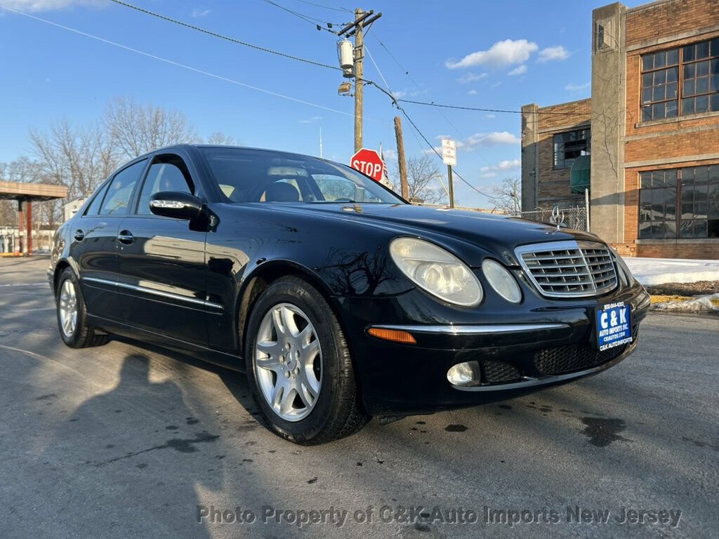 Used 2006 Mercedes-Benz E 320 CDI Sedan image 5