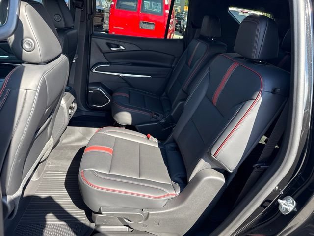 New 2027 Chevrolet Traverse RS w/ LPO, Floor Liner Package AWD/4WD image 23