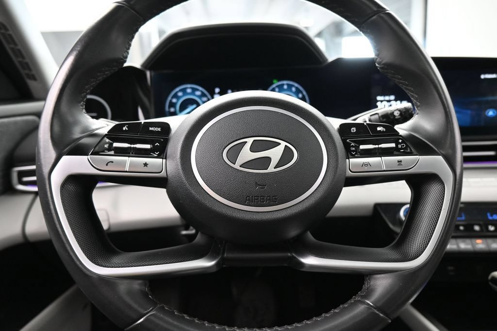 Used 2024 Hyundai Elantra Limited FWD image 27