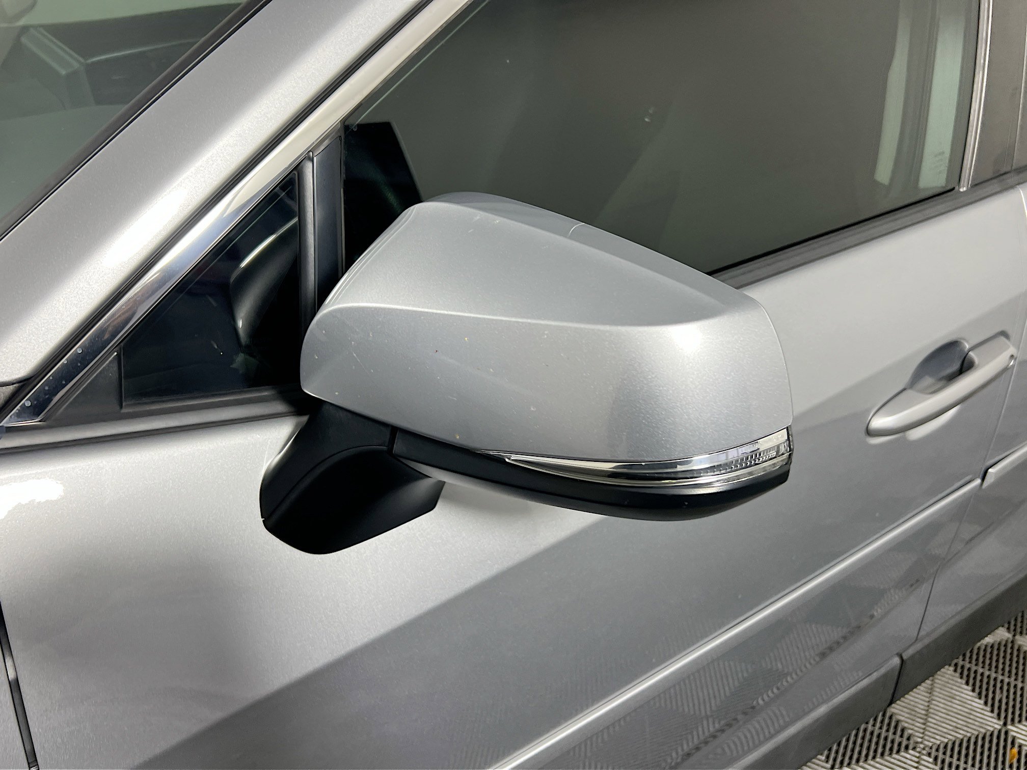 Used 2020 Toyota RAV4 LE image 12