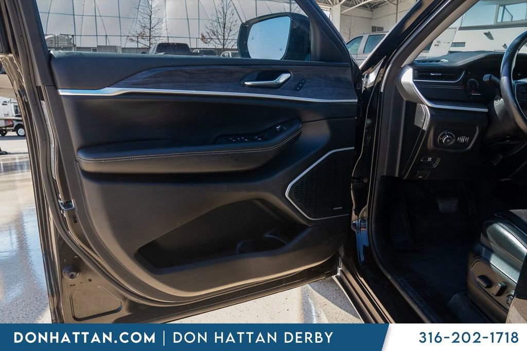 Used 2021 Jeep Grand Cherokee L Limited image 15