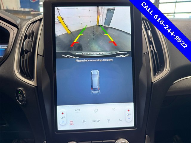 Used 2022 Ford Edge SEL w/ Convenience Package image 17