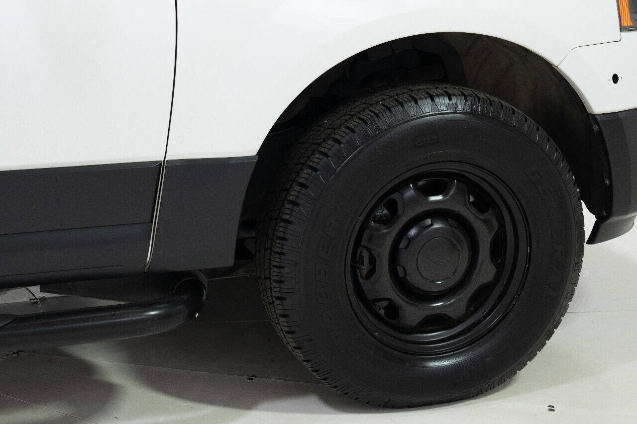 Used 2015 Ford Expedition XL image 23