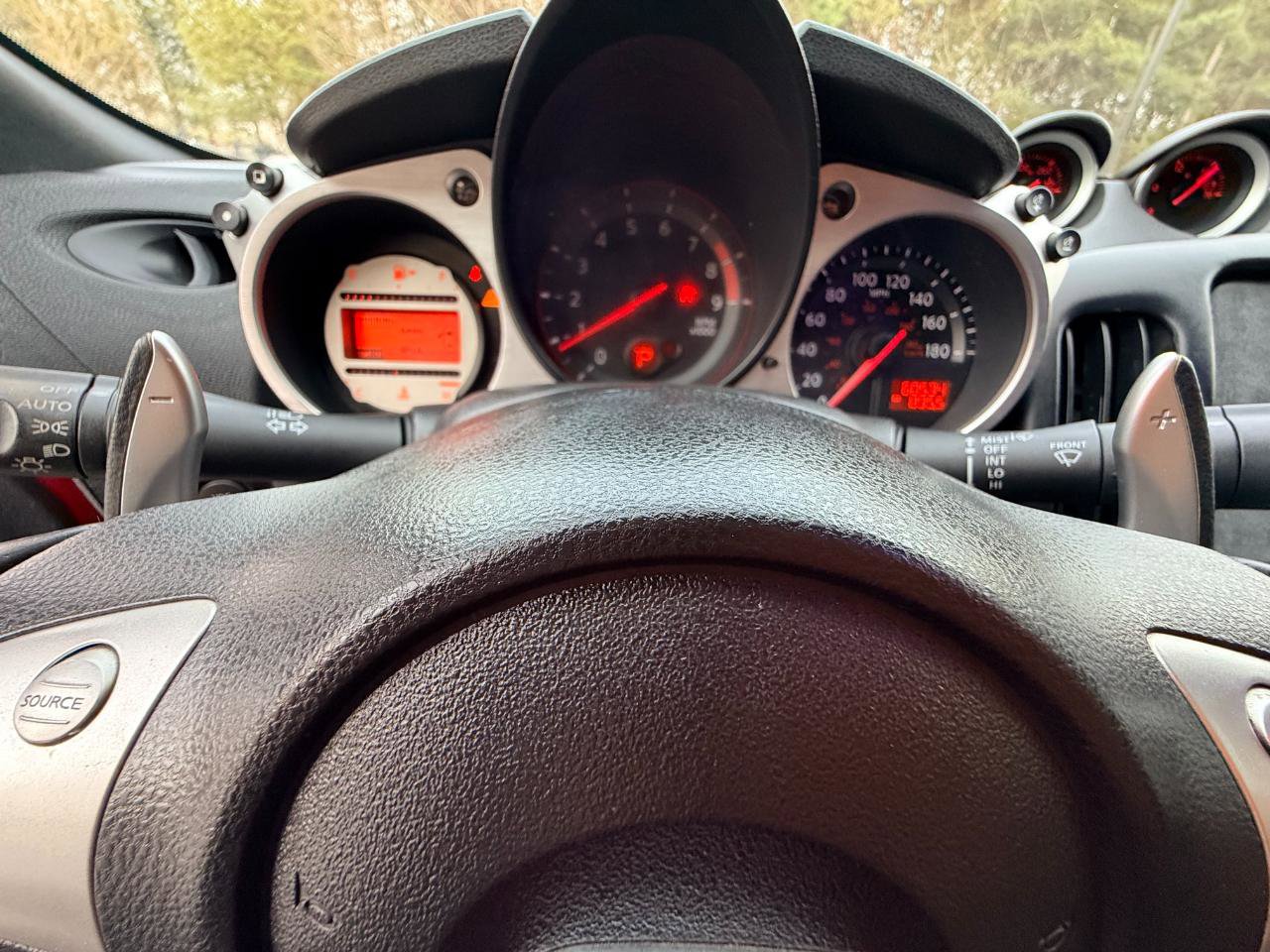 Used 2010 Nissan 370Z Touring RWD image 20