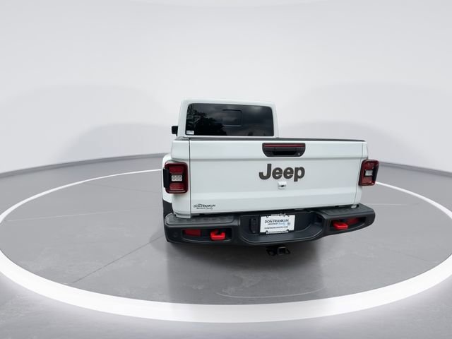 Used 2024 Jeep Gladiator Rubicon AWD/4WD image 7