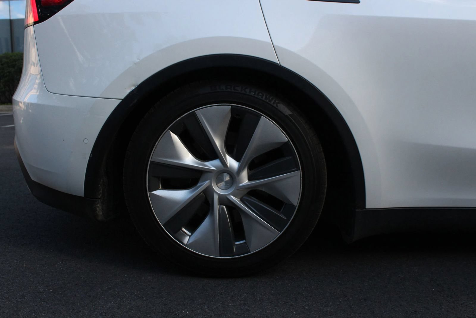 Used 2020 Tesla Model Y Long Range AWD/4WD image 5