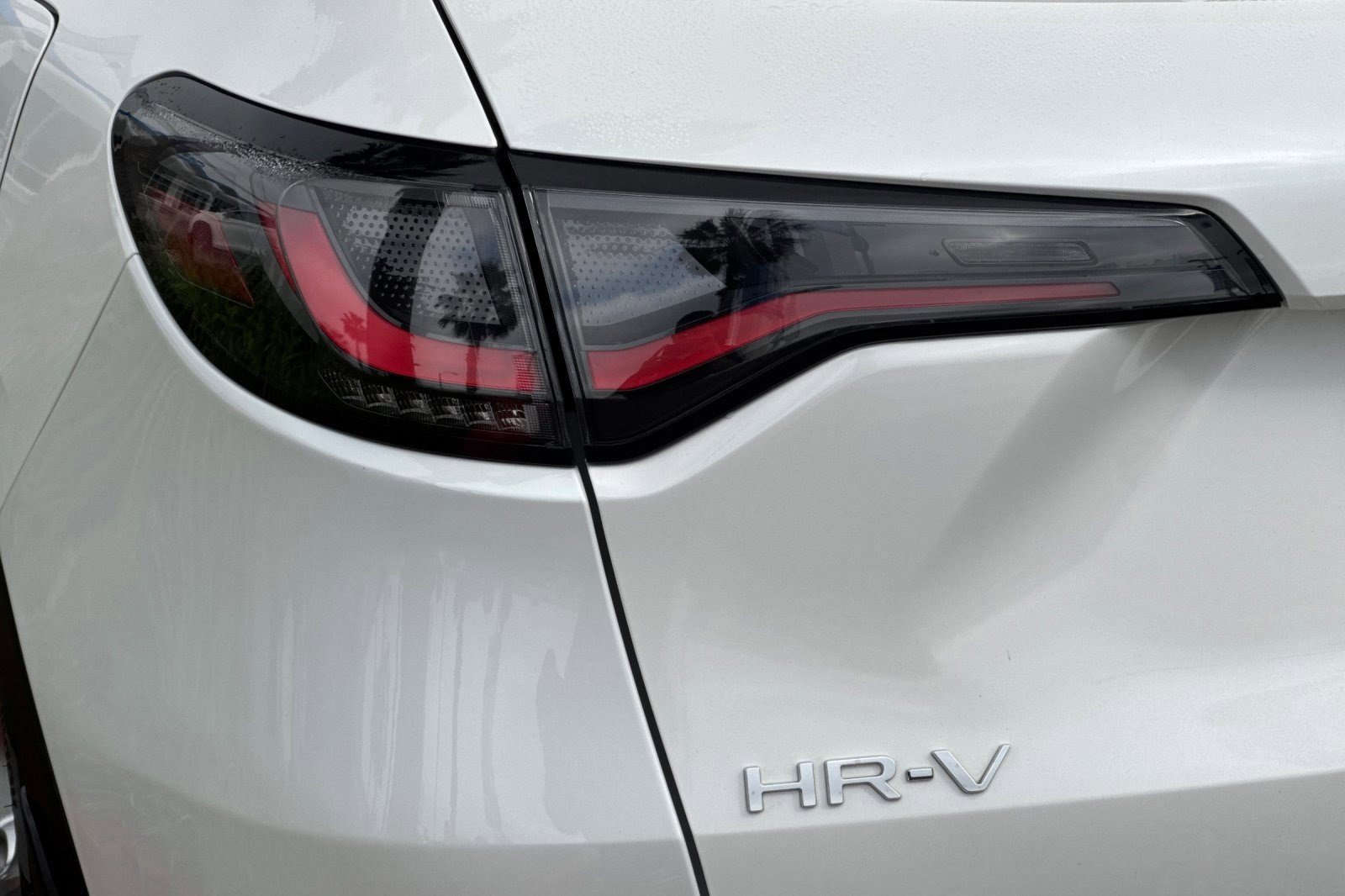 Used 2025 Honda HR-V LX image 12