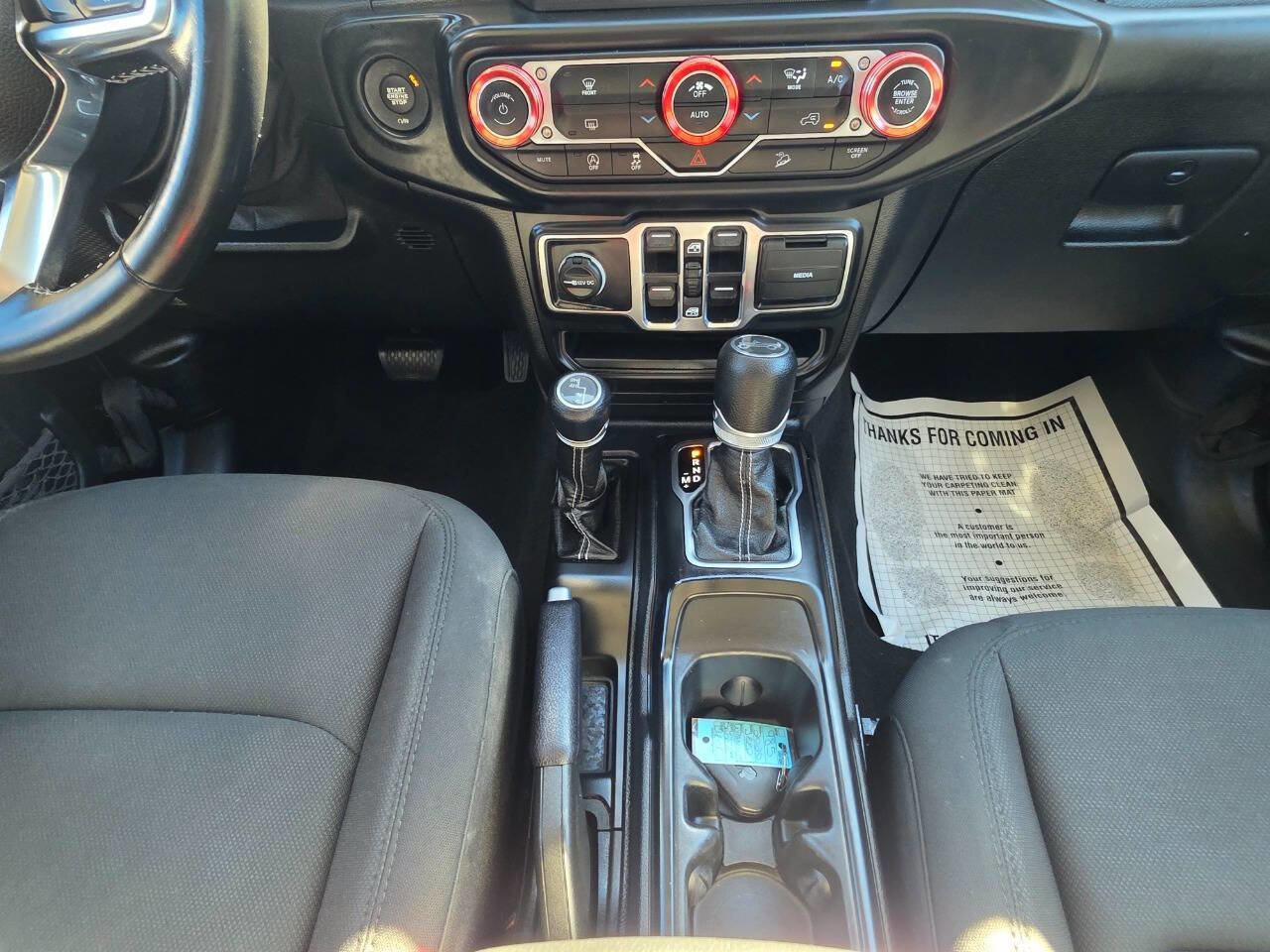 Used 2020 Jeep Wrangler Unlimited Sahara image 17