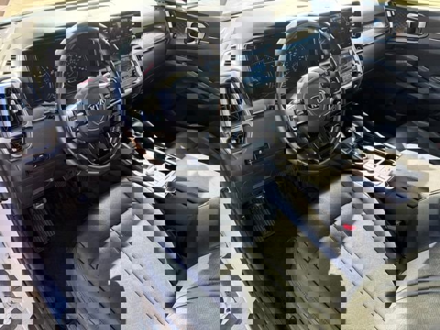 Used 2021 Kia Sorento S w/ Panoramic Sunroof Package image 13