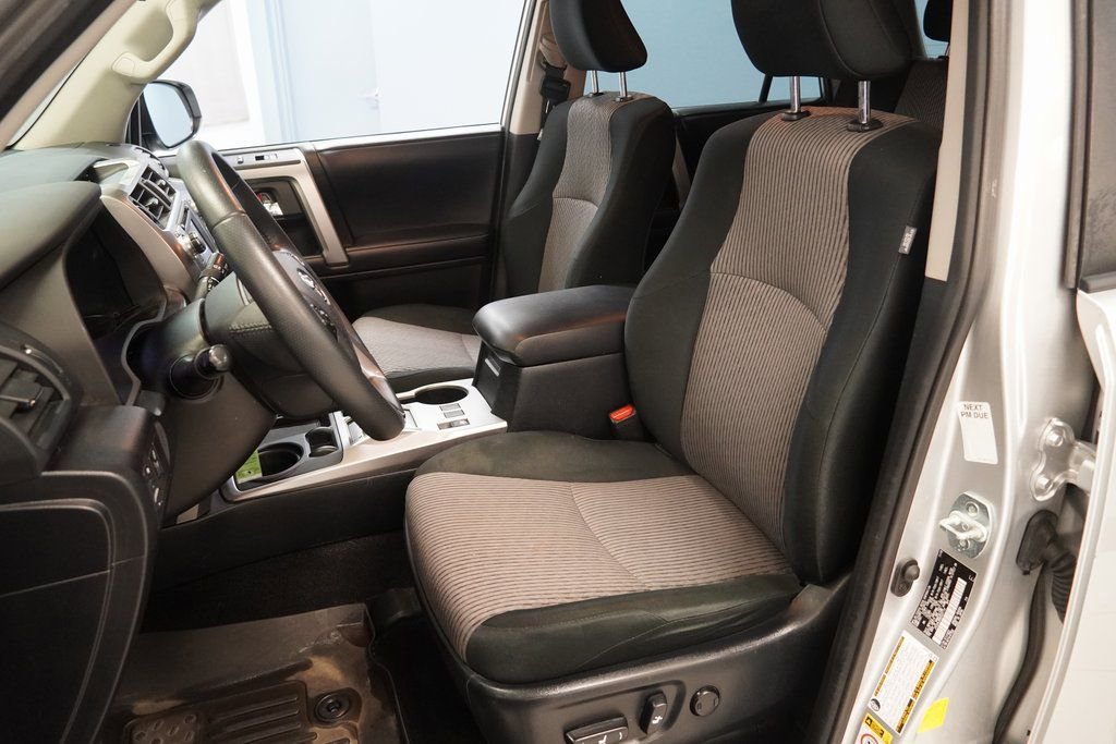 Used 2019 Toyota 4Runner SR5 image 3