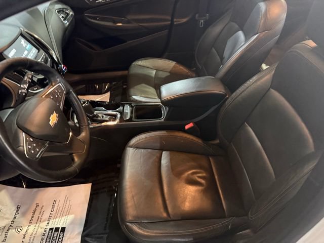 Used 2018 Chevrolet Cruze Premier FWD image 10