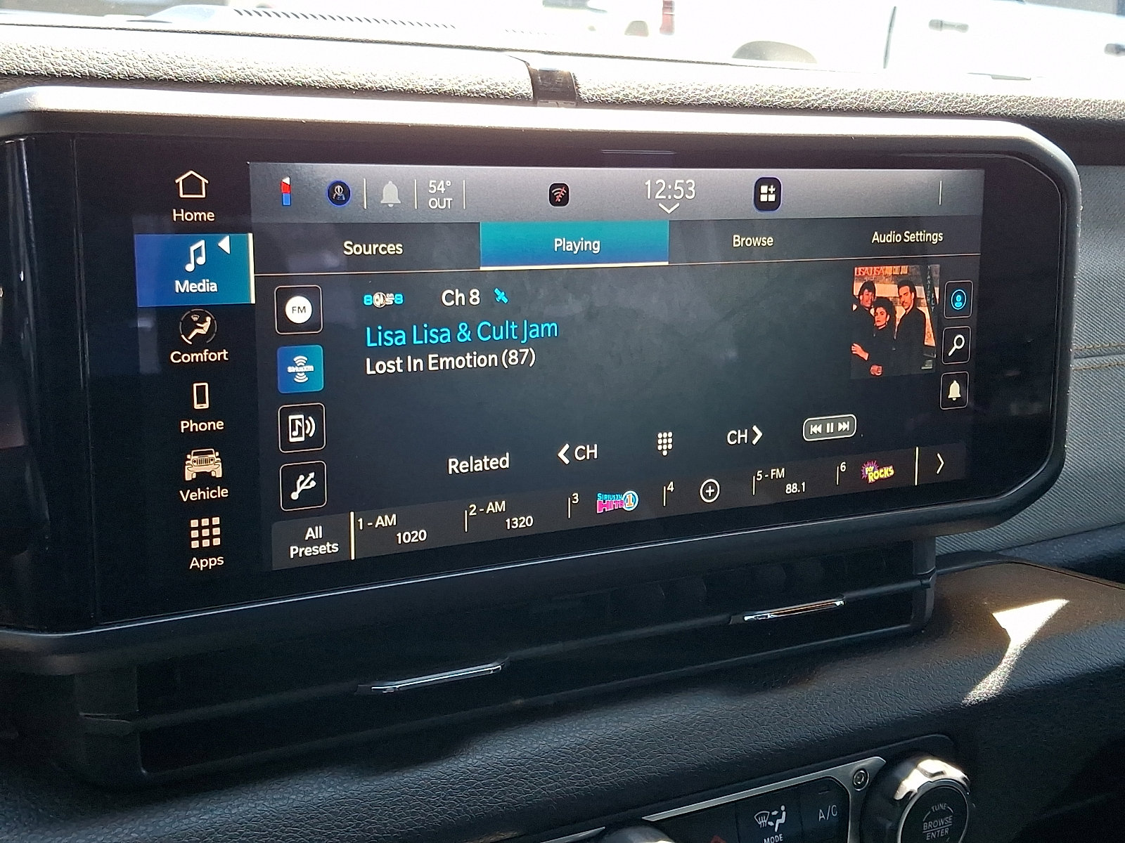 Certified 2024 Jeep Gladiator Sport image 15