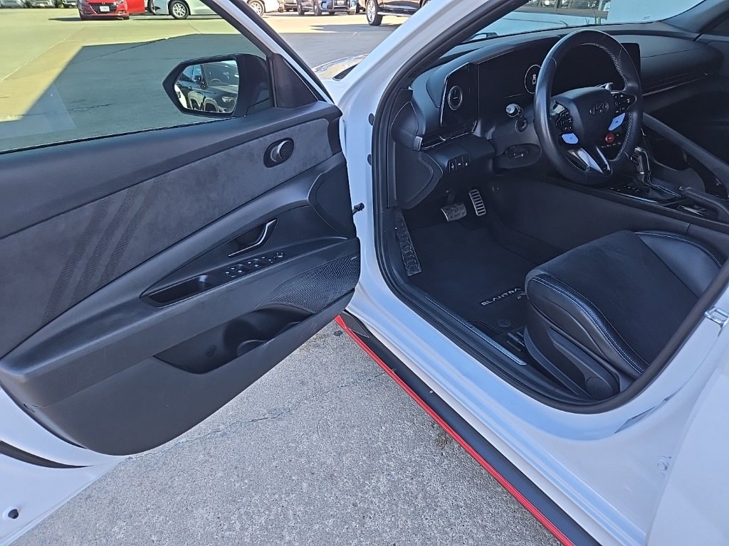 Used 2022 Hyundai Elantra N w/ Preferred Accessory Package image 28