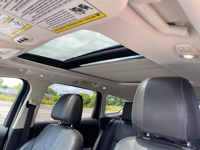 Used 2013 Ford Escape Titanium w/ Parking Technology Pkg AWD/4WD image 16