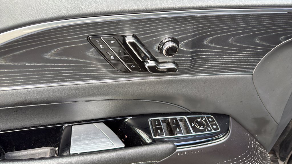 Certified 2024 Cadillac Lyriq Sport AWD/4WD image 19