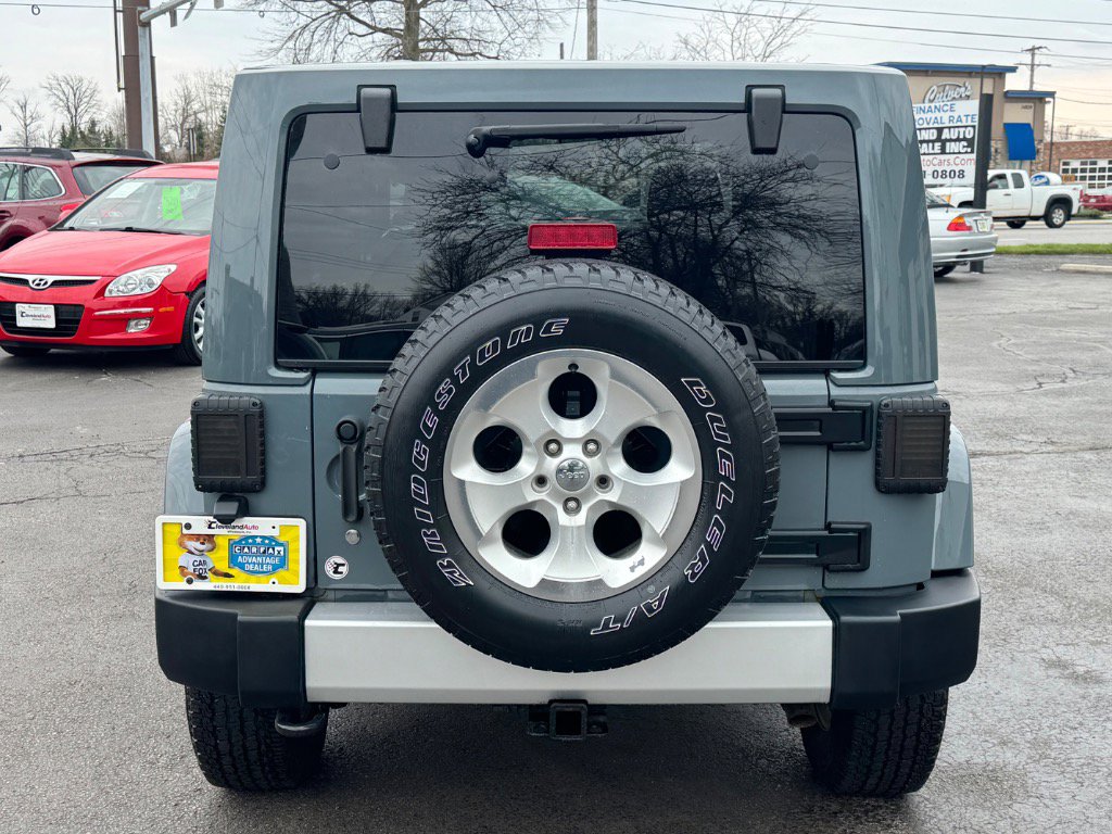 Used 2014 Jeep Wrangler Unlimited Sahara w/ Max Tow Package image 6