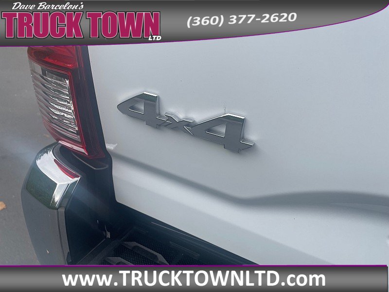Used 2022 Toyota Tacoma SR5 w/ SR5 Appearance Package (SM) AWD/4WD image 33