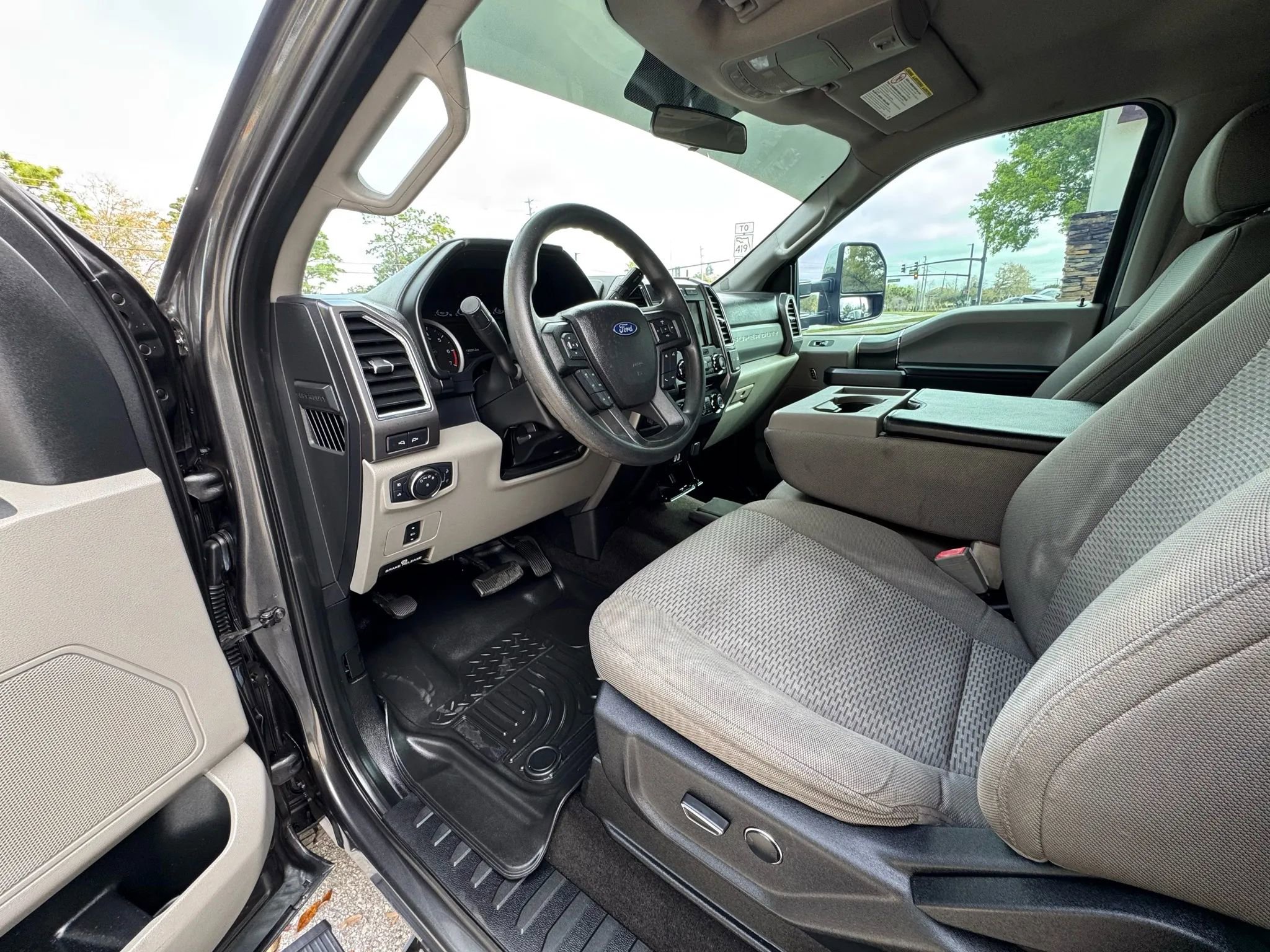 Used 2018 Ford F250 XLT w/ XLT Premium Package image 10