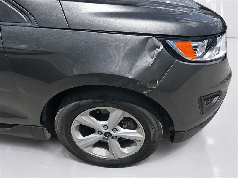 Used 2016 Ford Edge SE AWD/4WD image 25