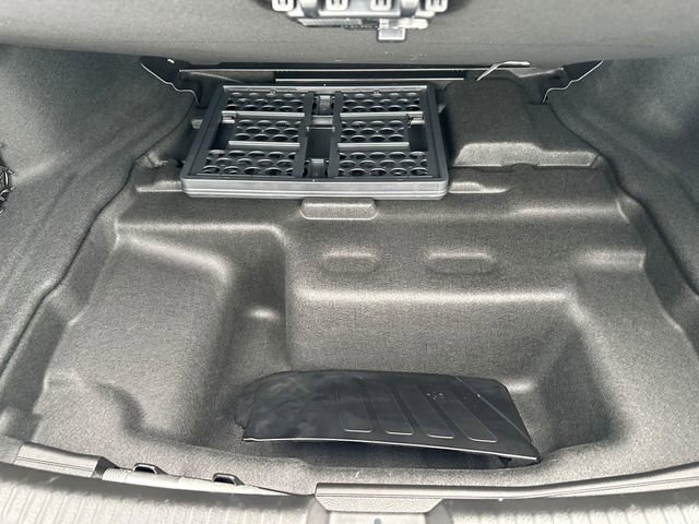 Used 2025 Mercedes-Benz C 300 4MATIC Sedan image 24