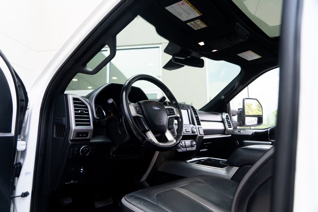 Used 2019 Ford F250 Platinum w/ Platinum Ultimate Package AWD/4WD image 22