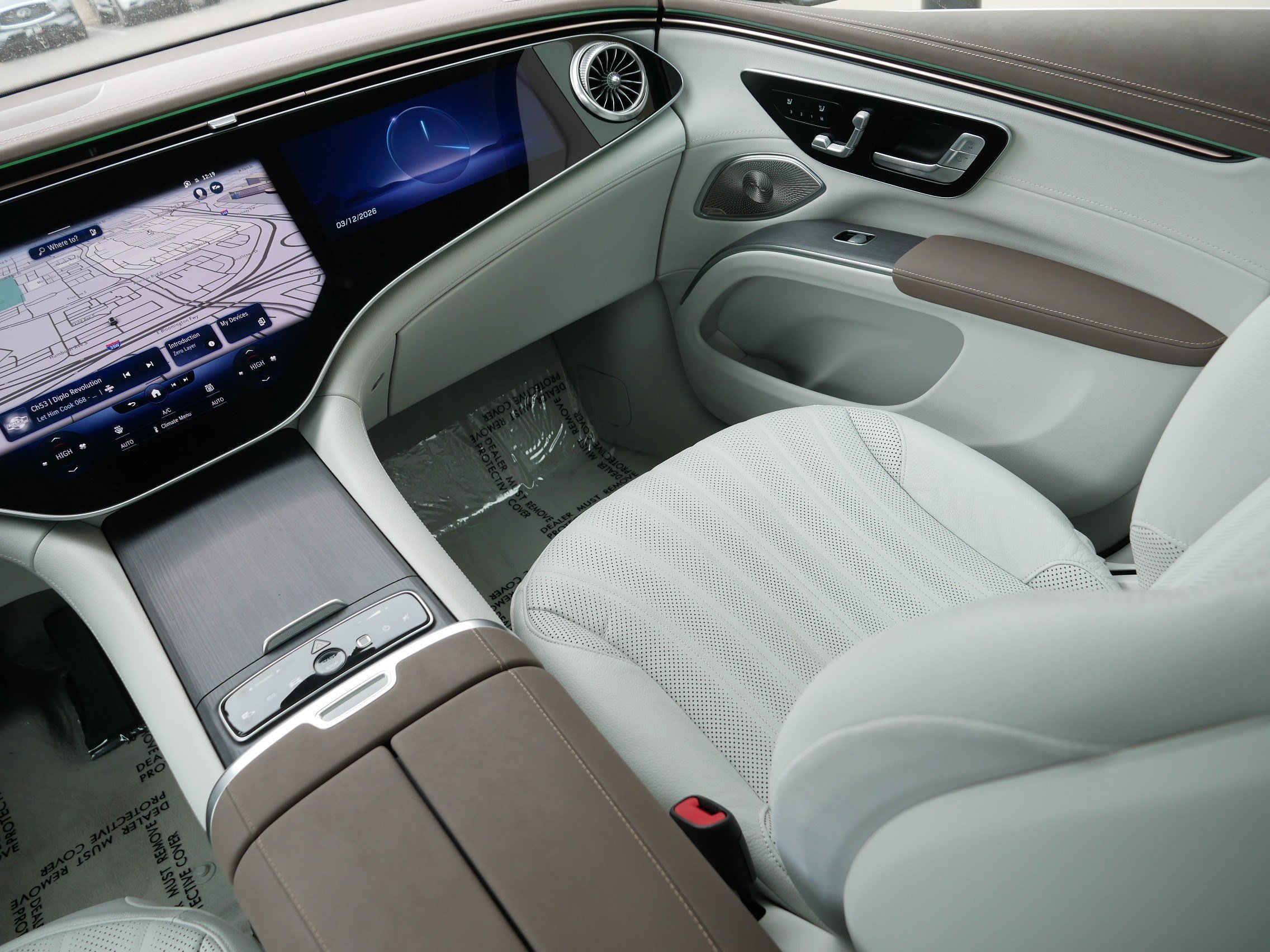 Used 2023 Mercedes-Benz EQS 580 4MATIC SUV image 11