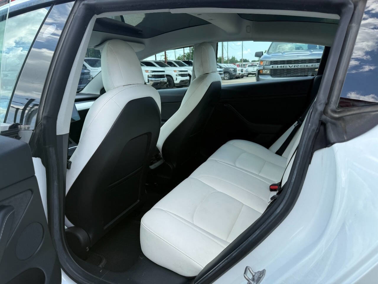 Used 2021 Tesla Model 3 Standard Range Plus RWD image 7