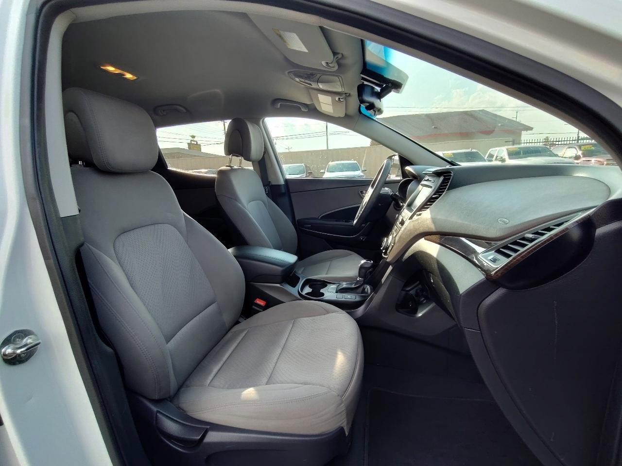 Used 2018 Hyundai Santa Fe Sport w/ 2.4L Value Package 02 FWD image 46