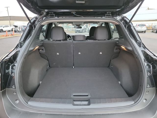 Used 2025 Nissan Kicks SV image 21