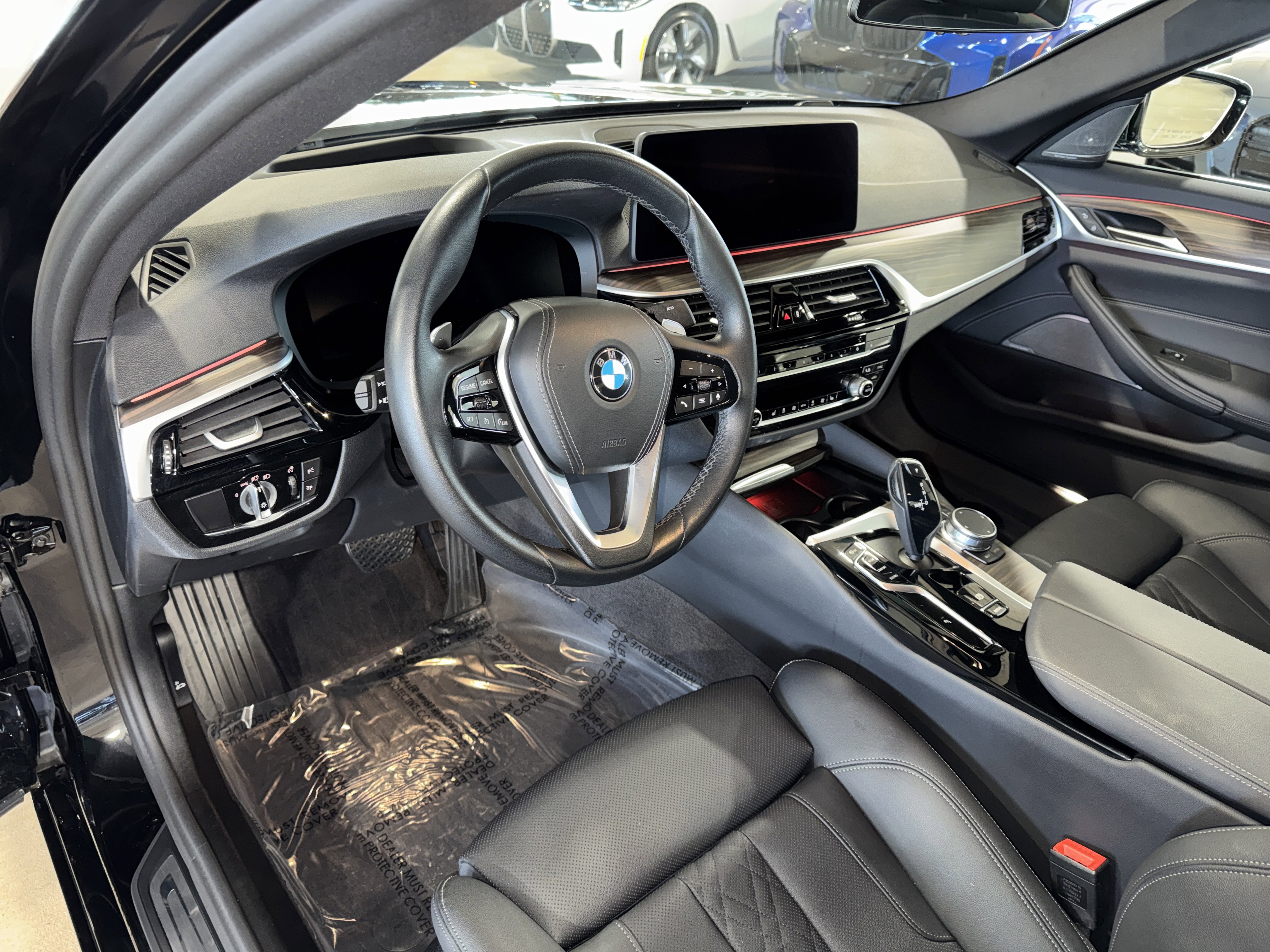 Used 2023 BMW 540i w/ Premium Package image 19