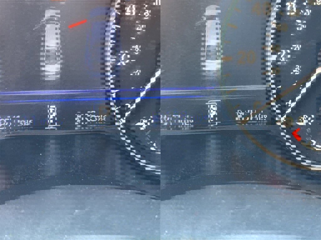 Used 2024 Nissan Altima 2.5 SV image 14