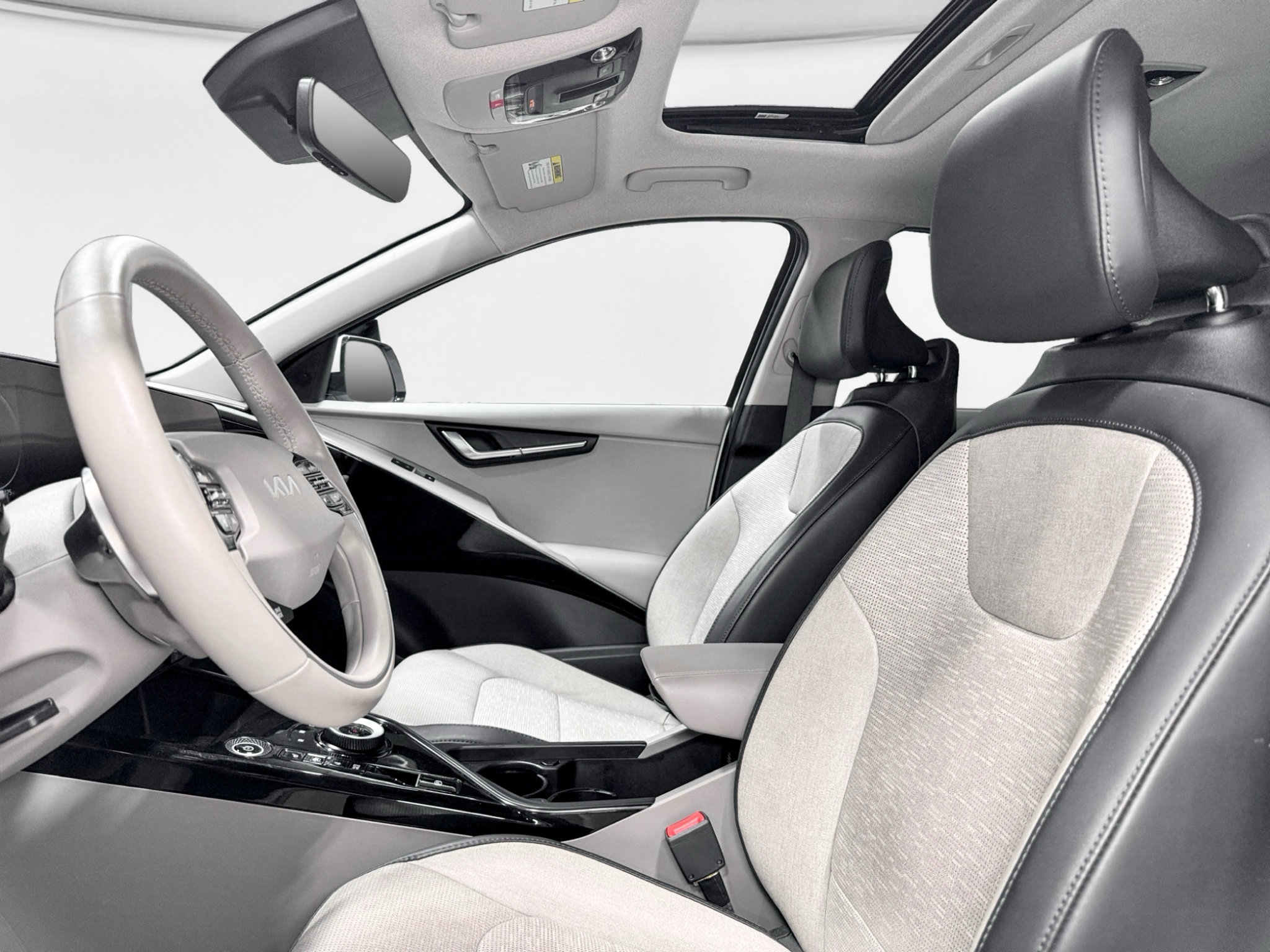 Used 2023 Kia Niro Wave w/ Wave Preserve Package FWD image 17