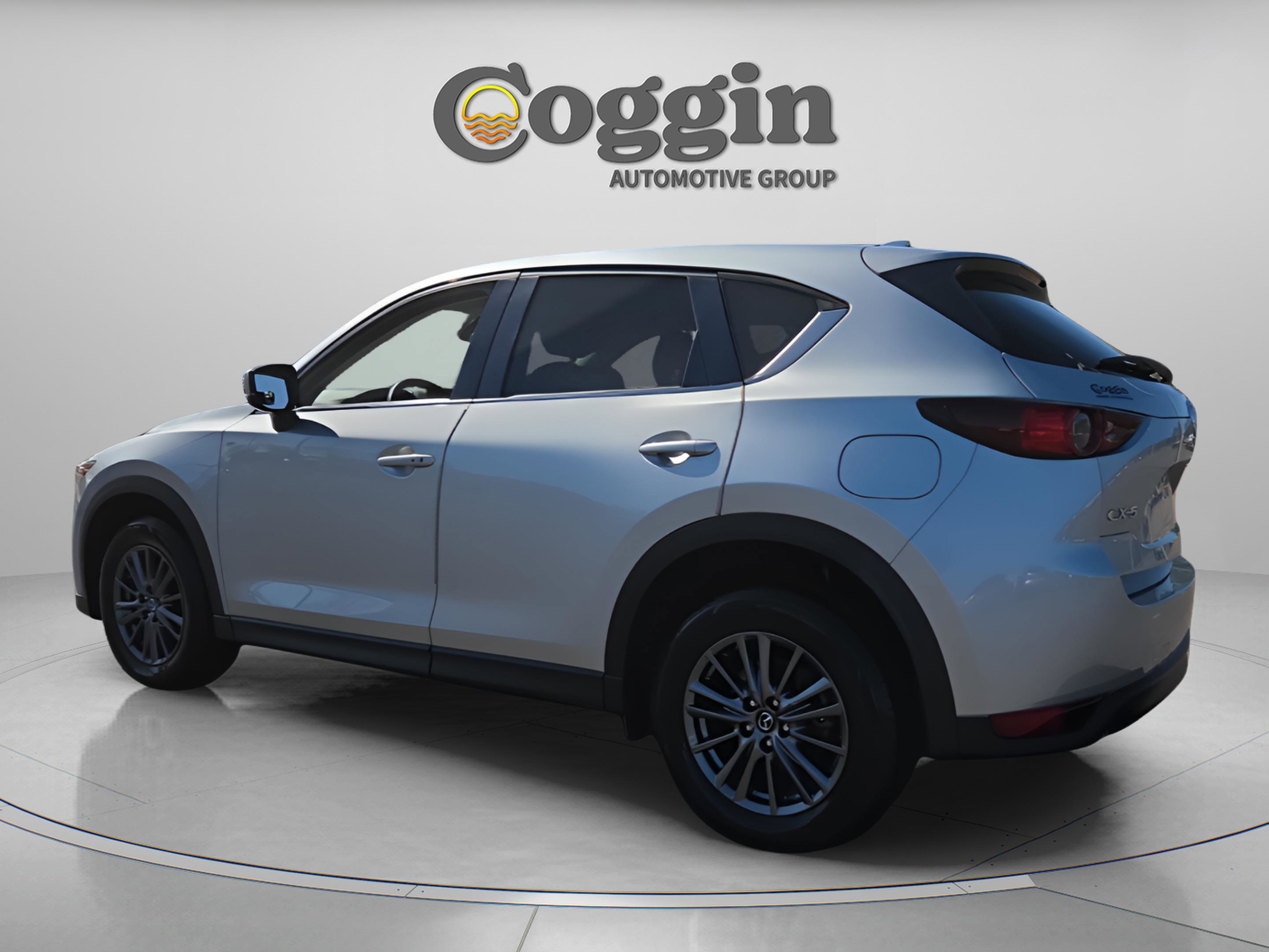 Used 2021 MAZDA CX-5 Touring image 4
