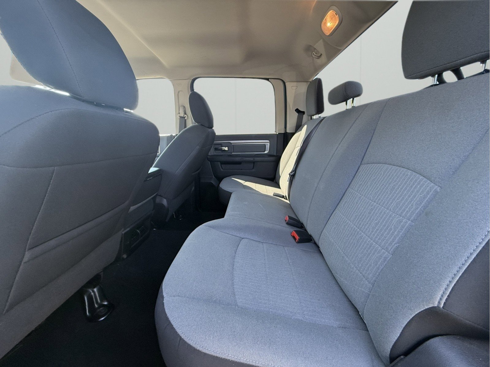 Used 2022 RAM 1500 Classic SLT RWD image 23