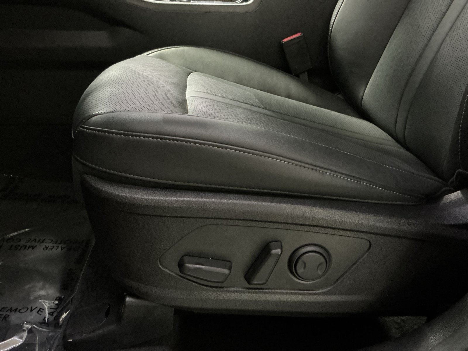 Used 2023 Kia Sorento S w/ Panoramic Sunroof Package FWD image 15