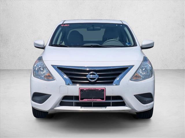 Used 2016 Nissan Versa SV video 2